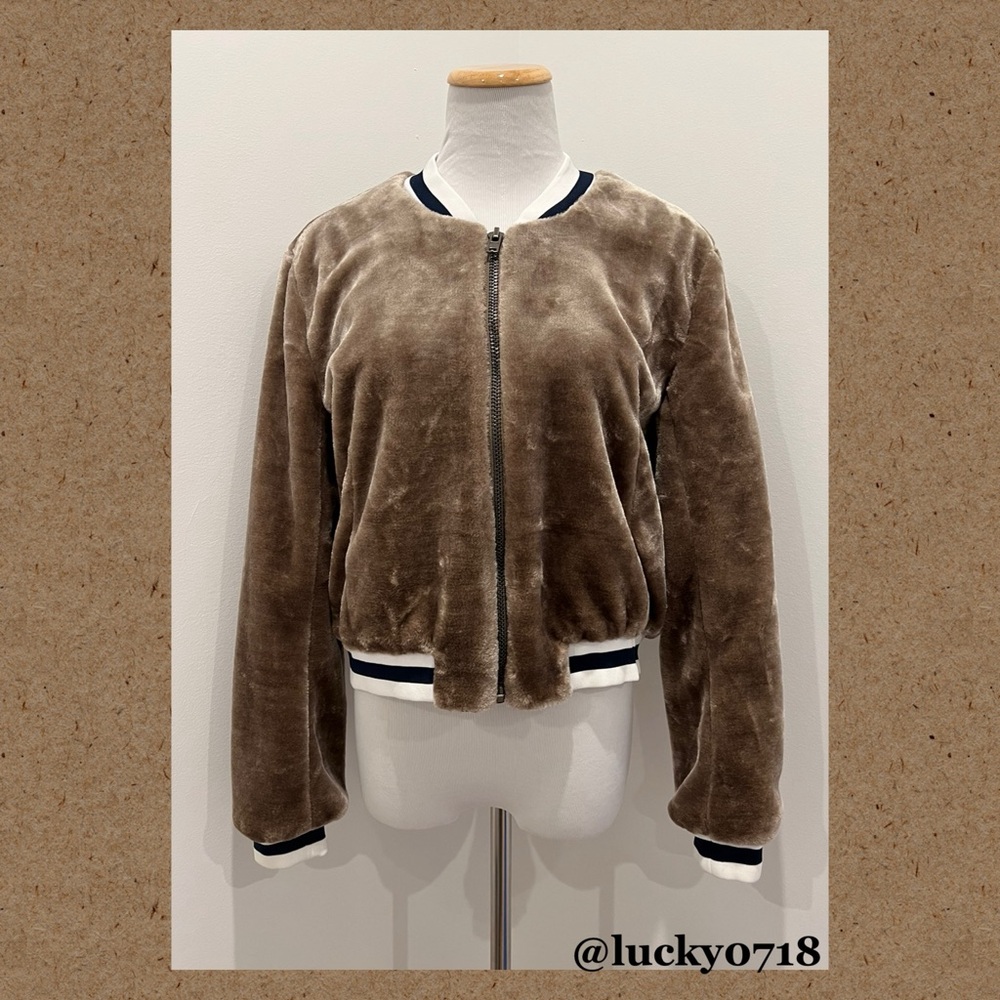 The Room NWT Brown Faux Fur Bomber Jacket w Stripe Trim Sz M